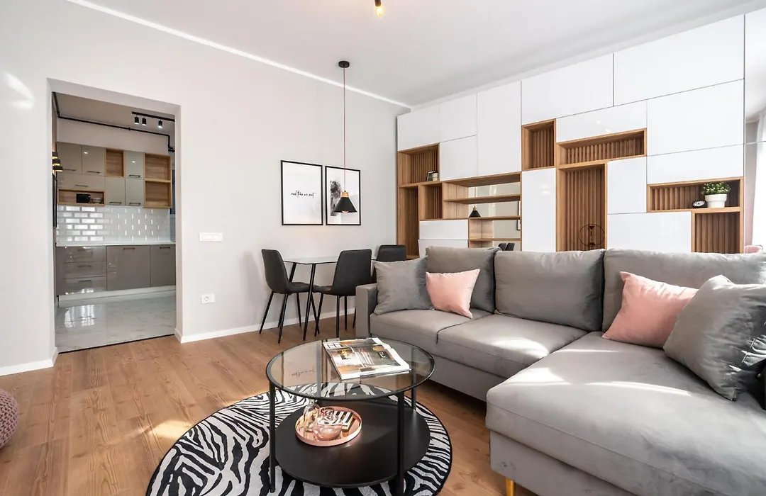 The Loft Luxury Apartments-Near The Park In The City Center-1